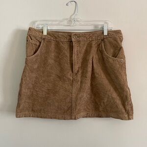 VGUC Vans Corduroy Cargo Skirt, sz 31 (XL)